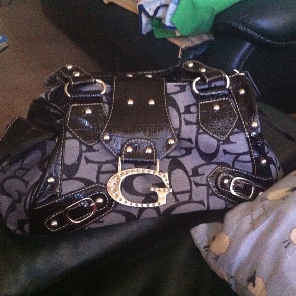 Knock off Guess handbag