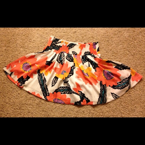 *SOLD!* Free People Floral Flowy Skirt - Picture 3 of 4