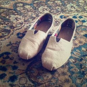 Reserved! Burlap Toms