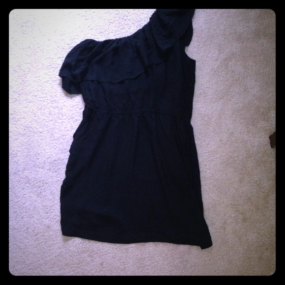 ✋RESERVED✋Black lulus dress
