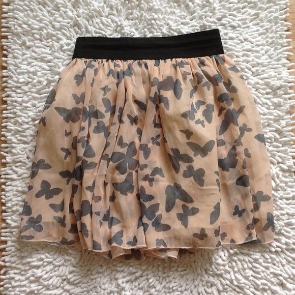New without tag skirt