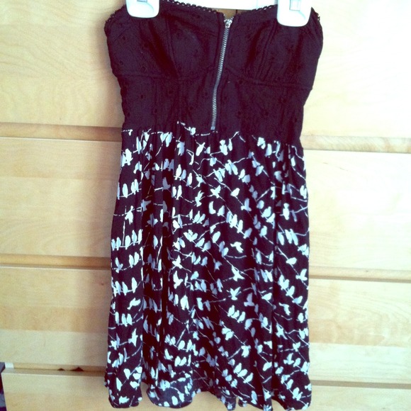 Strapless dress
