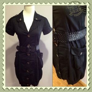 Very cute short sleeves black shirt dress!