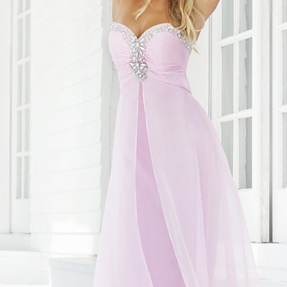🎉REDUCED🎉❗️❗️Light pink gown. Worn Once!