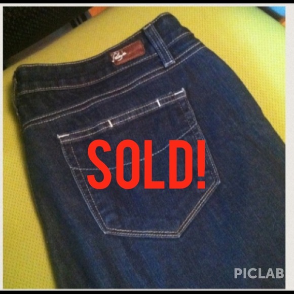 ⬇***SOLD IN BUNDLE*** Paige skinny jeans sz 32