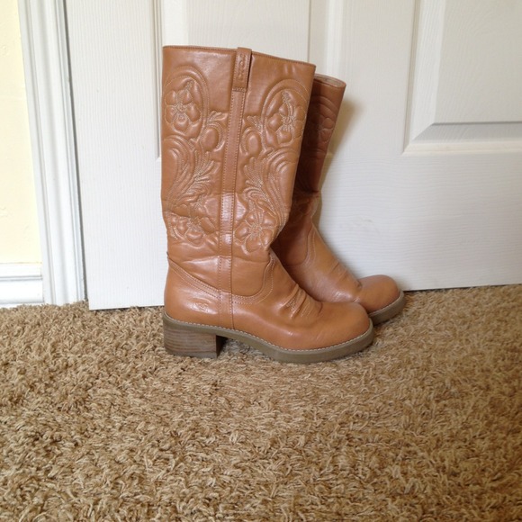 Women's roxy boots