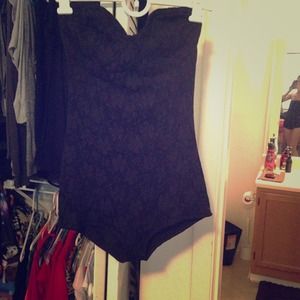 🎀Bundle🎀 XS Motel Rocks Bodysuit & Sm Crop Top