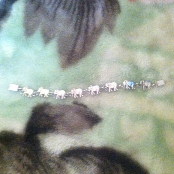 Unique genuine sterling silver elephant bracelet