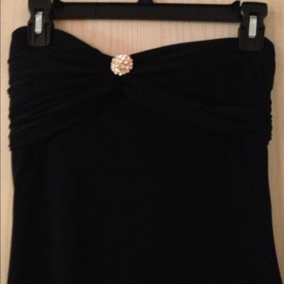 Black halter dress - Picture 4 of 4
