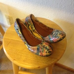 Lucky brand flats