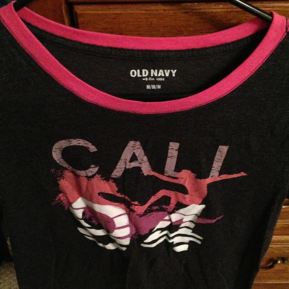 Old Navy tee shirt - Picture 2 of 2