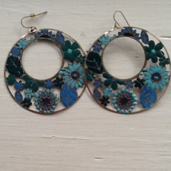 Flower print earrings