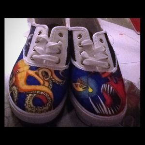 Custom shoes