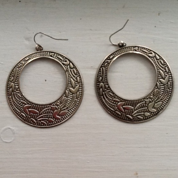 Hoops