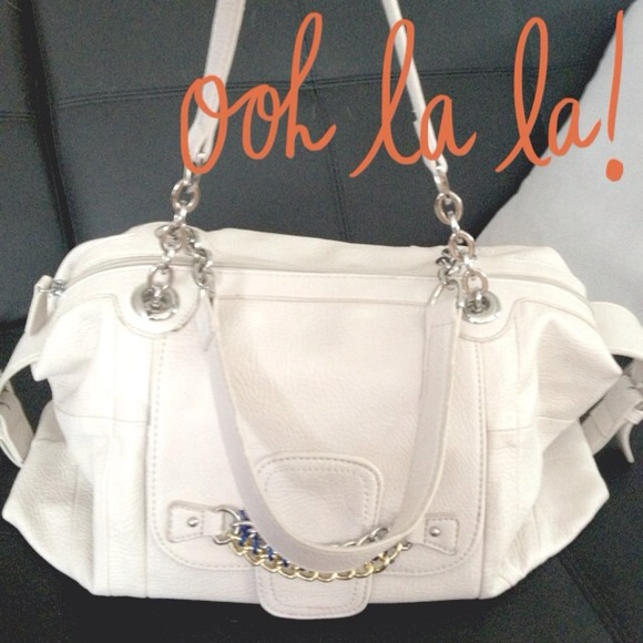 💥SOLD💥. Super cute Jessica Simpson handbag SOLD