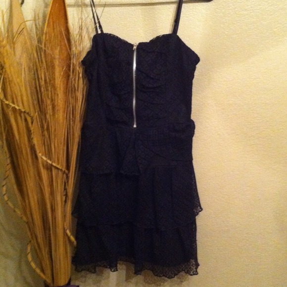 Super cute black dress