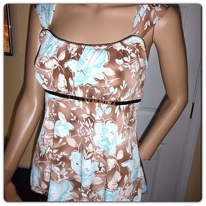 Flower detailed top.