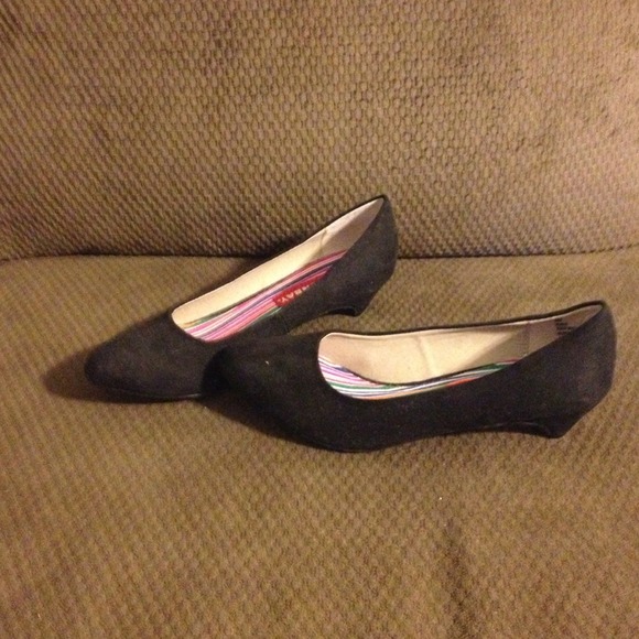🚫🚫ON HOLD🚫🚫NWOT🌟black heels