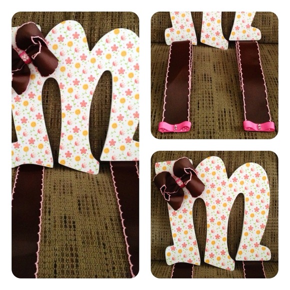 Hair Bow Holder Letter "M"