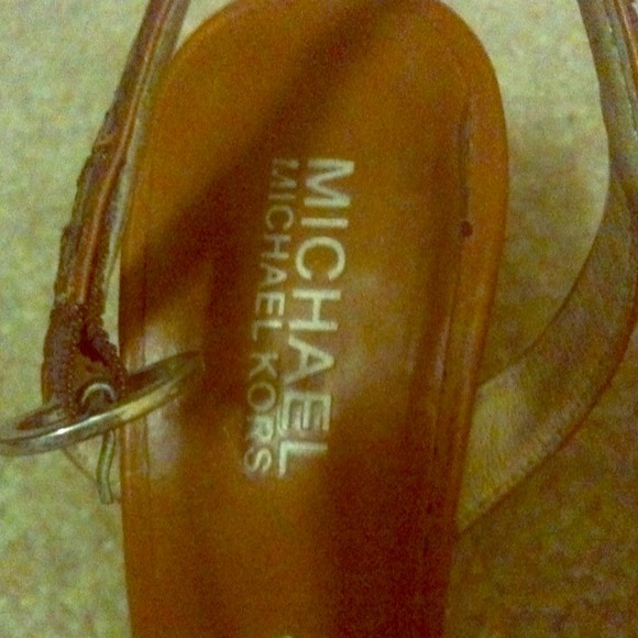 Michael Kors high heel snake skin size 6