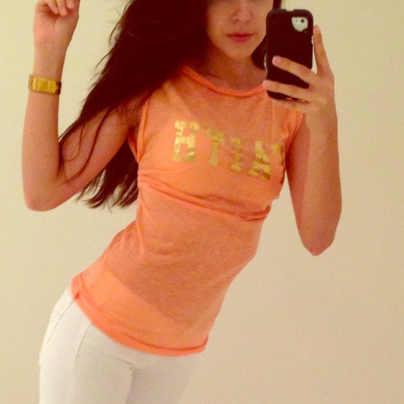 SOLDSlimming Coral Top Small