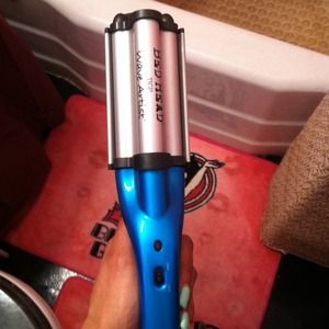 Brand new Deep waver only used once