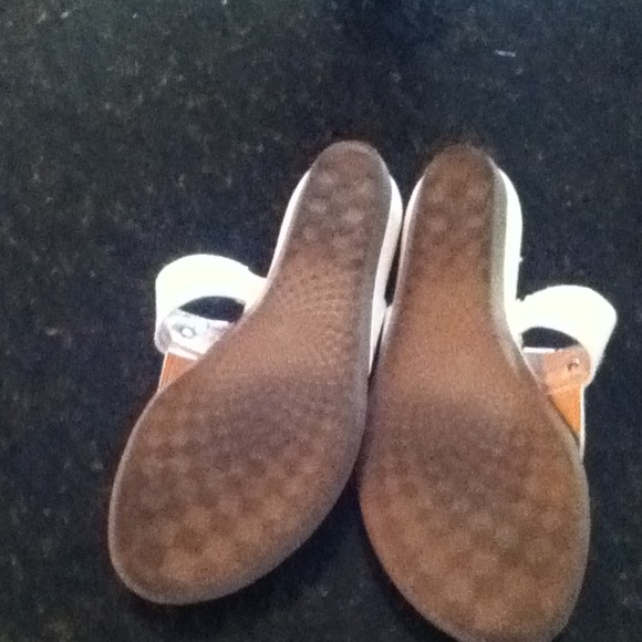 Sandals - Picture 2 of 2