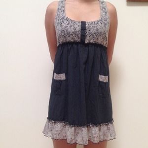 🔴SOLD to @tpedersen🔴 TankDress with Lace detail.