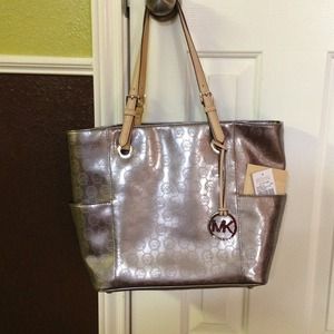 💥💥💥SOLD💥💥💥💯Authentic Michael Kors