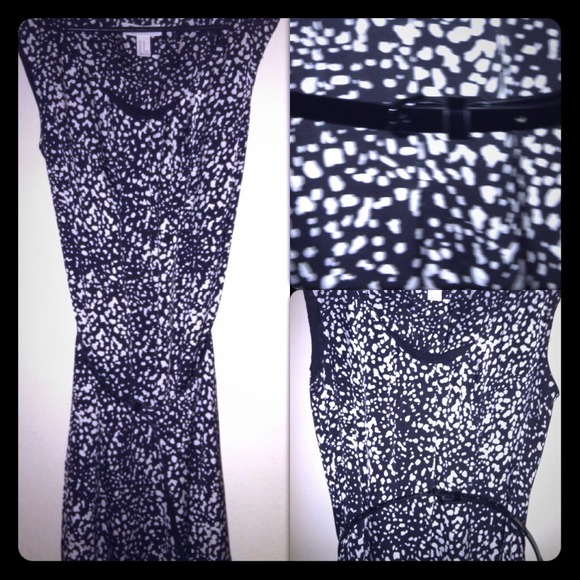 Black & White Design Dress W/ Belt