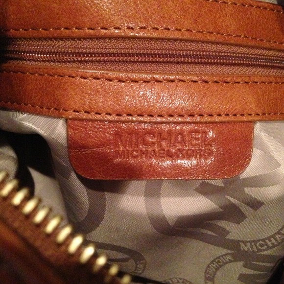 ✨SOLD✨  Michael Kors Fringe Purse - Picture 4 of 4