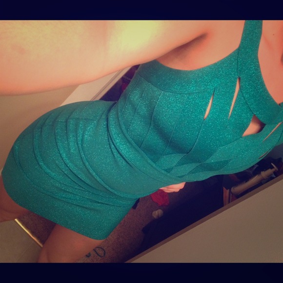 TRADED*****NWOT Turquoise shimmer bandage dress