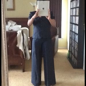 Navy 2pc linen suit with pleats