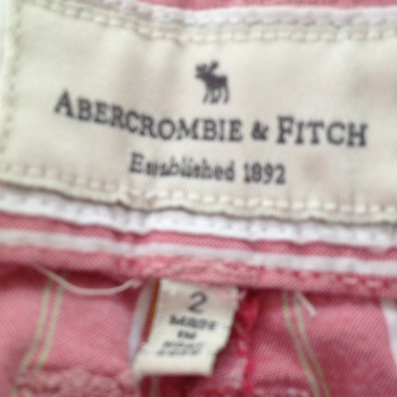 ๐A&F Shorts๐ - Picture 3 of 4