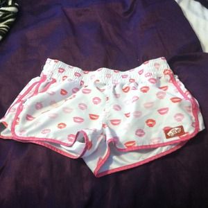 Vans kisses shorts
