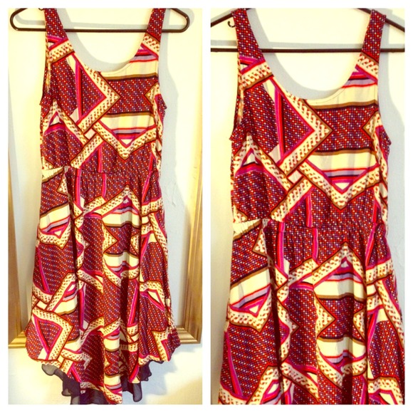 Hi Lo Dress - Picture 1 of 3