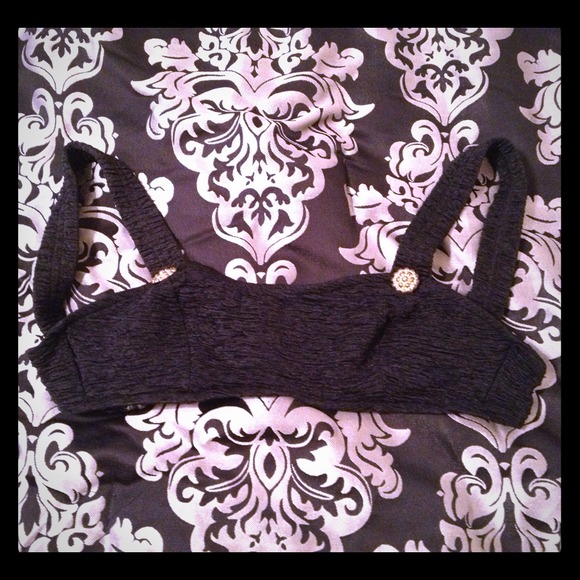 ❌SOLD IN BUNDLE❌ Black bikini top