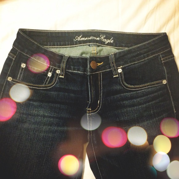 🚫SOLD - NWOT AE Favorite Boyfriend Jeans