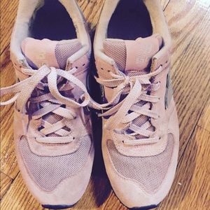 Pink new balance sneakers