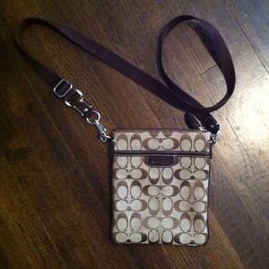 On hold for katherinebello Coach Crossbody
