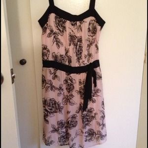 Spring chiffon dress LOFT