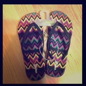 Capelli flip flops. Size 6.