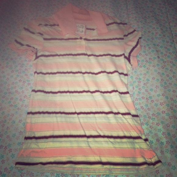 Old navy tee - Picture 1 of 1