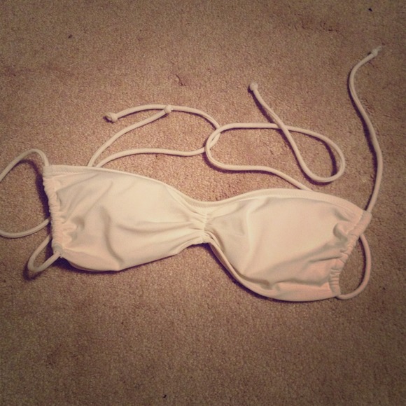 Size medium VS swim top