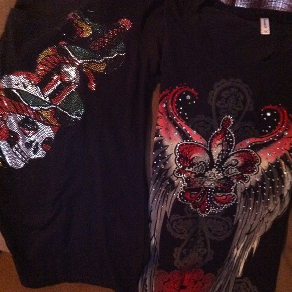 2 gorgeous bling tees size 1XL