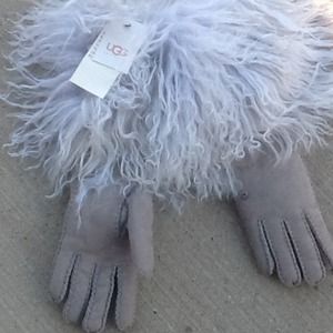 Uggs shearling sheepskin gloves