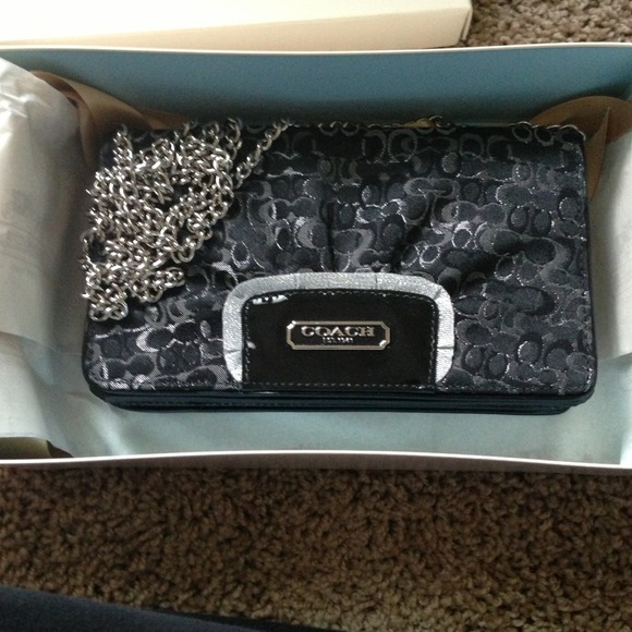 BNWT Coach limited edition clutch/purse.