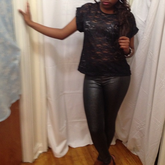 Sold🙏 Black lace top, also have it in red.