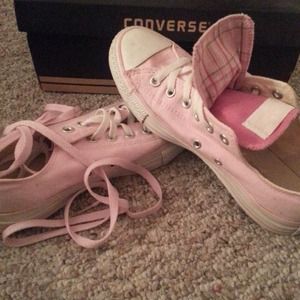 *Final price Cut*Converse pink plaid double tongue