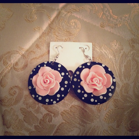 SOLD  💗💕🌺